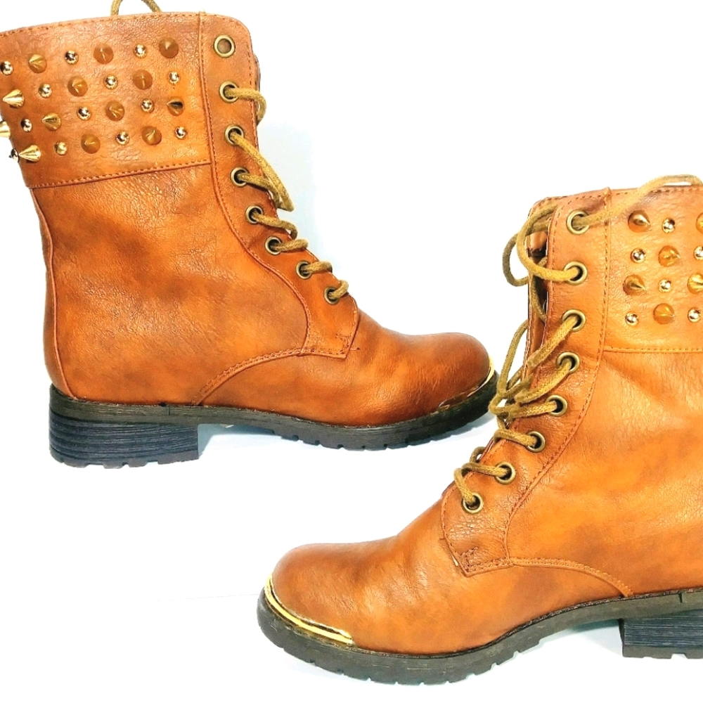 Wild Diva ankle boots